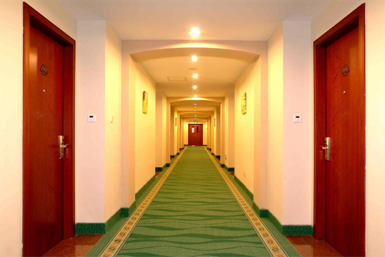 Greentree Inn Beijing Daxing Huangcun Qingyuan Road Metro Station Express Hotel Exterior foto